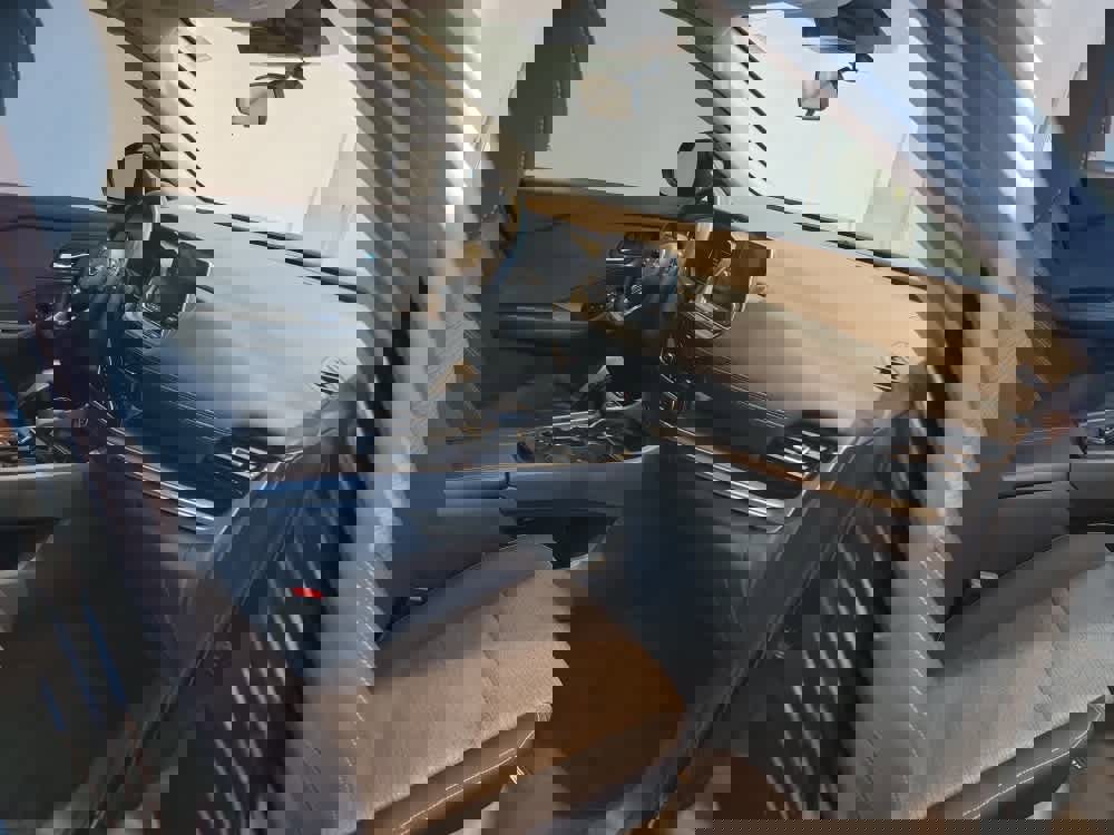 Used 2022 Nissan Rogue SV image 16