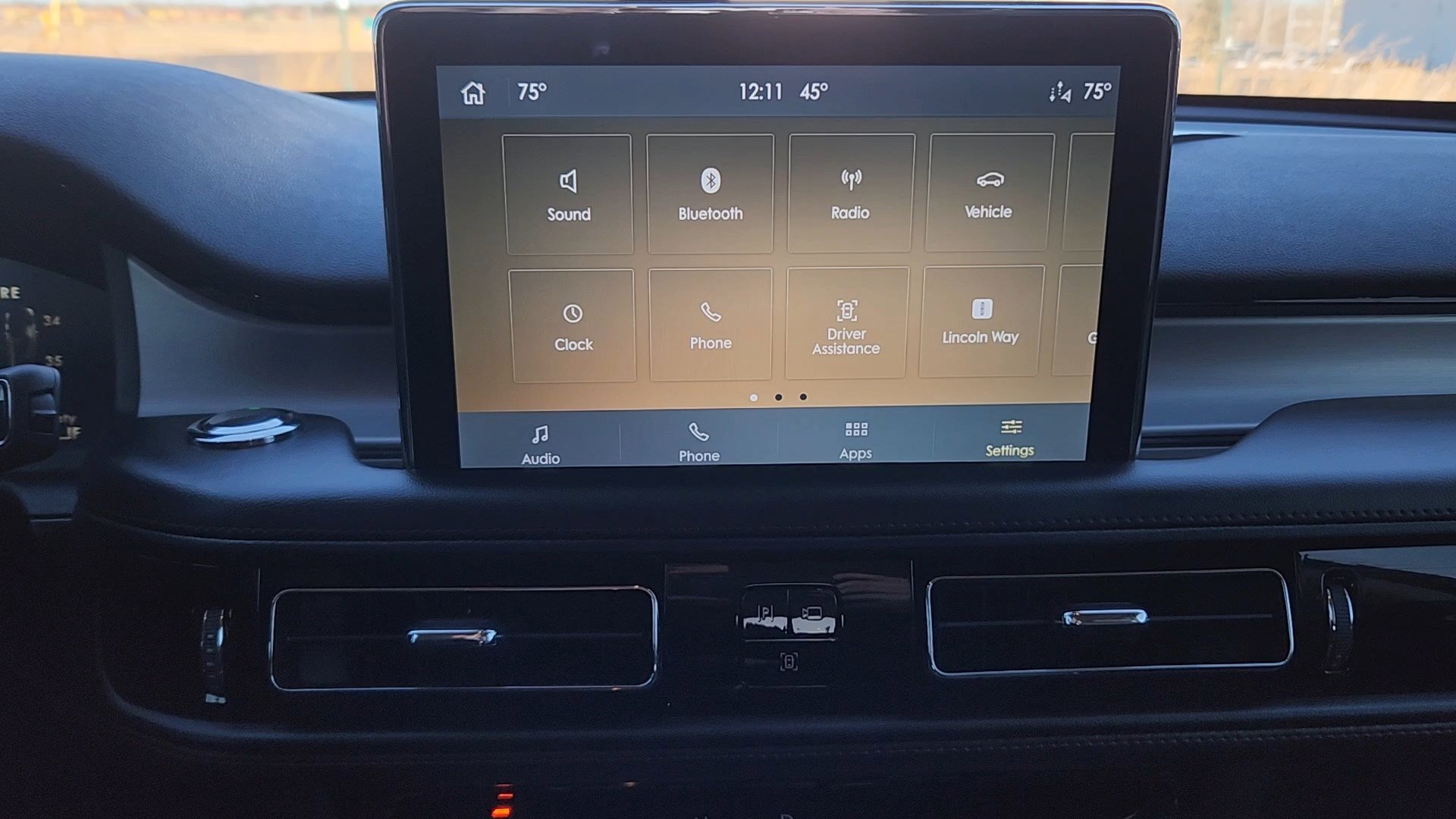 Used 2024 Lincoln Aviator AWD w/ Premium Package image 14