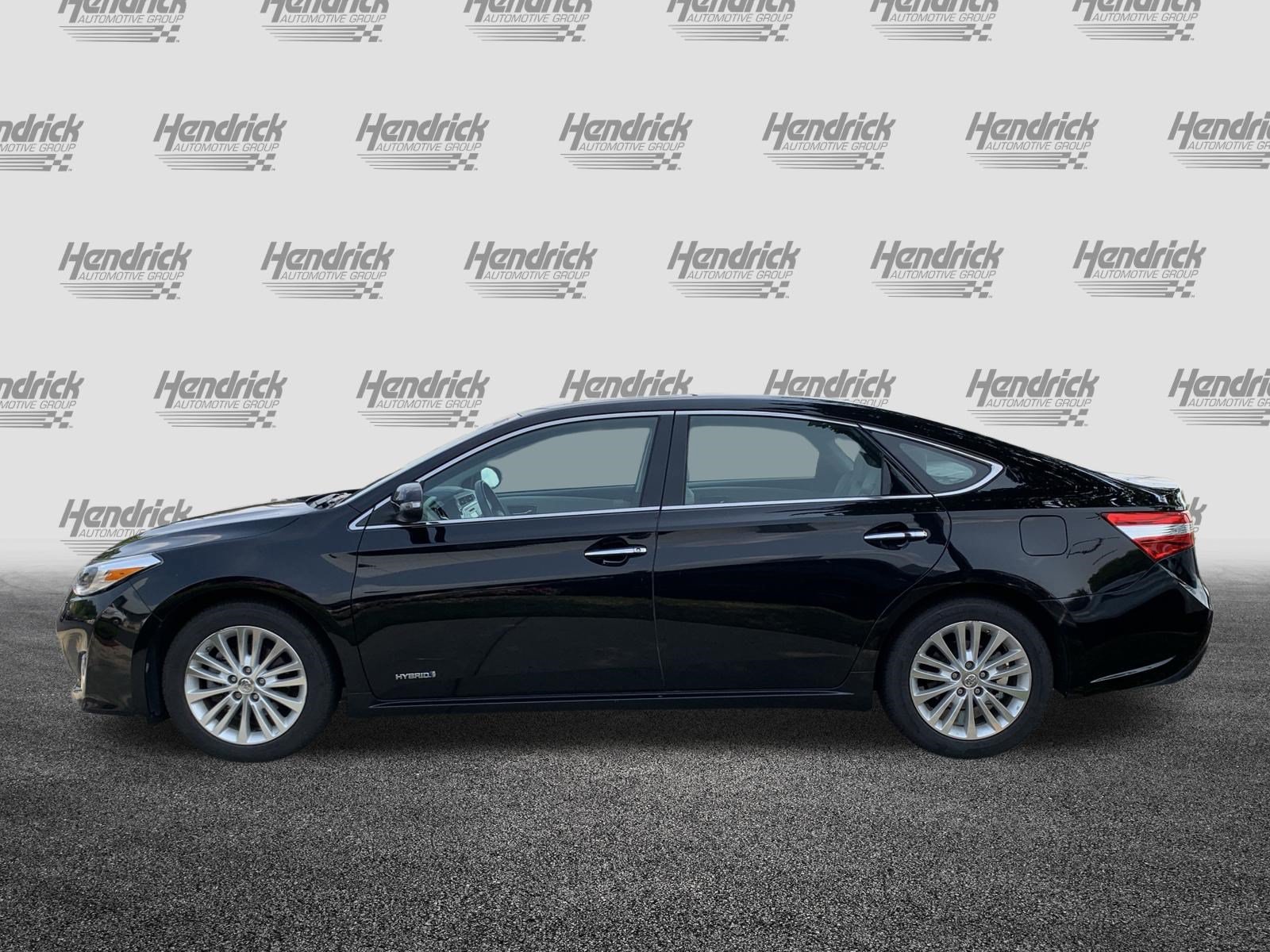 Used 2013 Toyota Avalon XLE Touring FWD image 5
