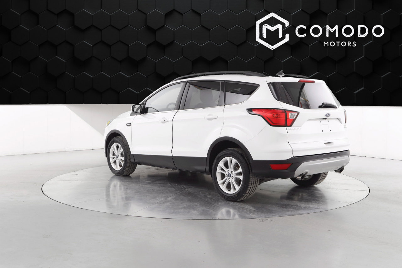 Used 2019 Ford Escape SEL image 5