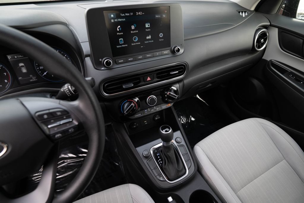 Used 2023 Hyundai Kona SEL image 21