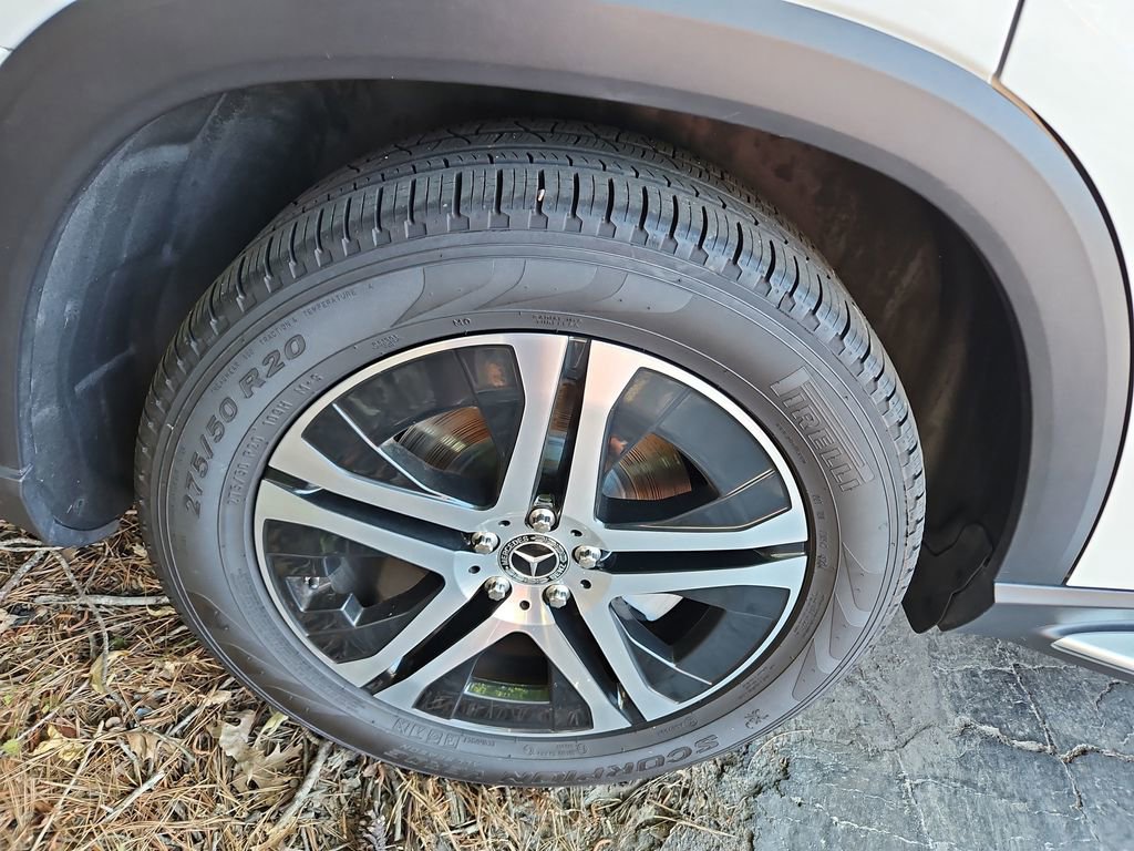 Used 2020 Mercedes-Benz GLS 450 4MATIC image 8