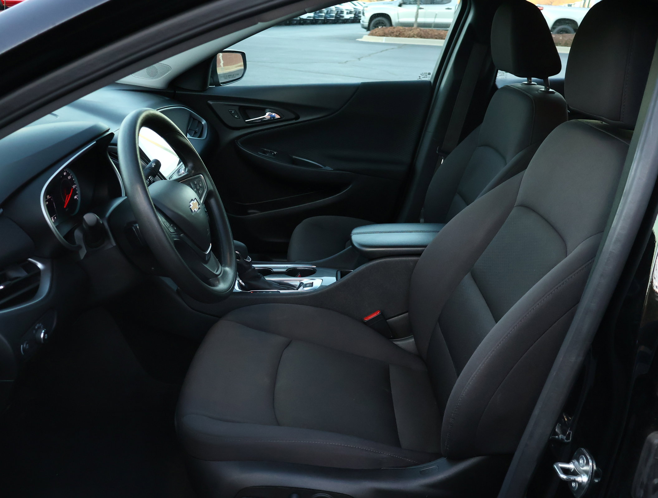 Used 2025 Chevrolet Malibu LT image 10