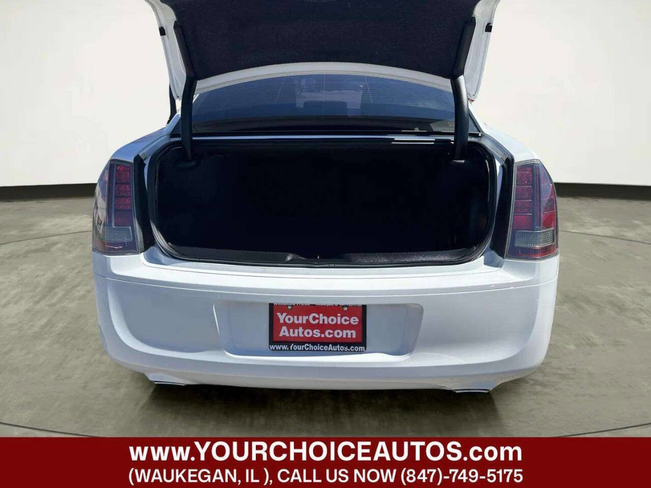 Used 2014 Chrysler 300 S image 13