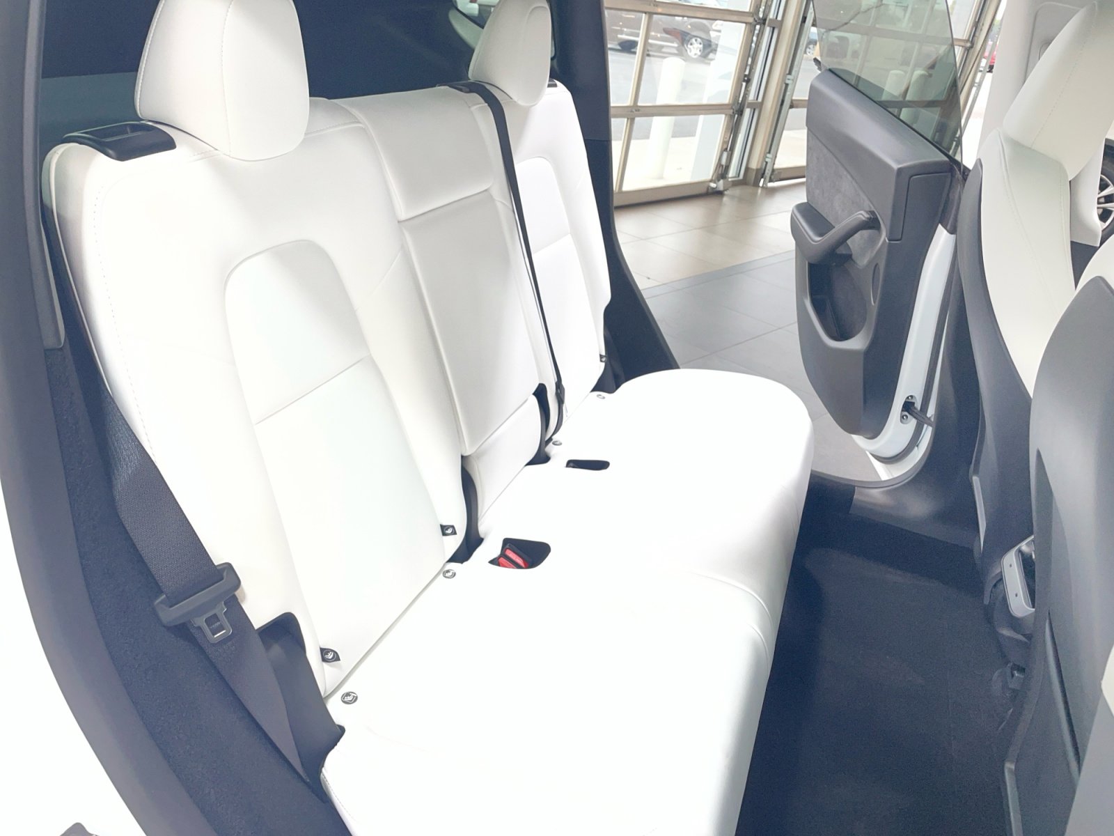 Used 2025 Tesla Model Y Performance image 17