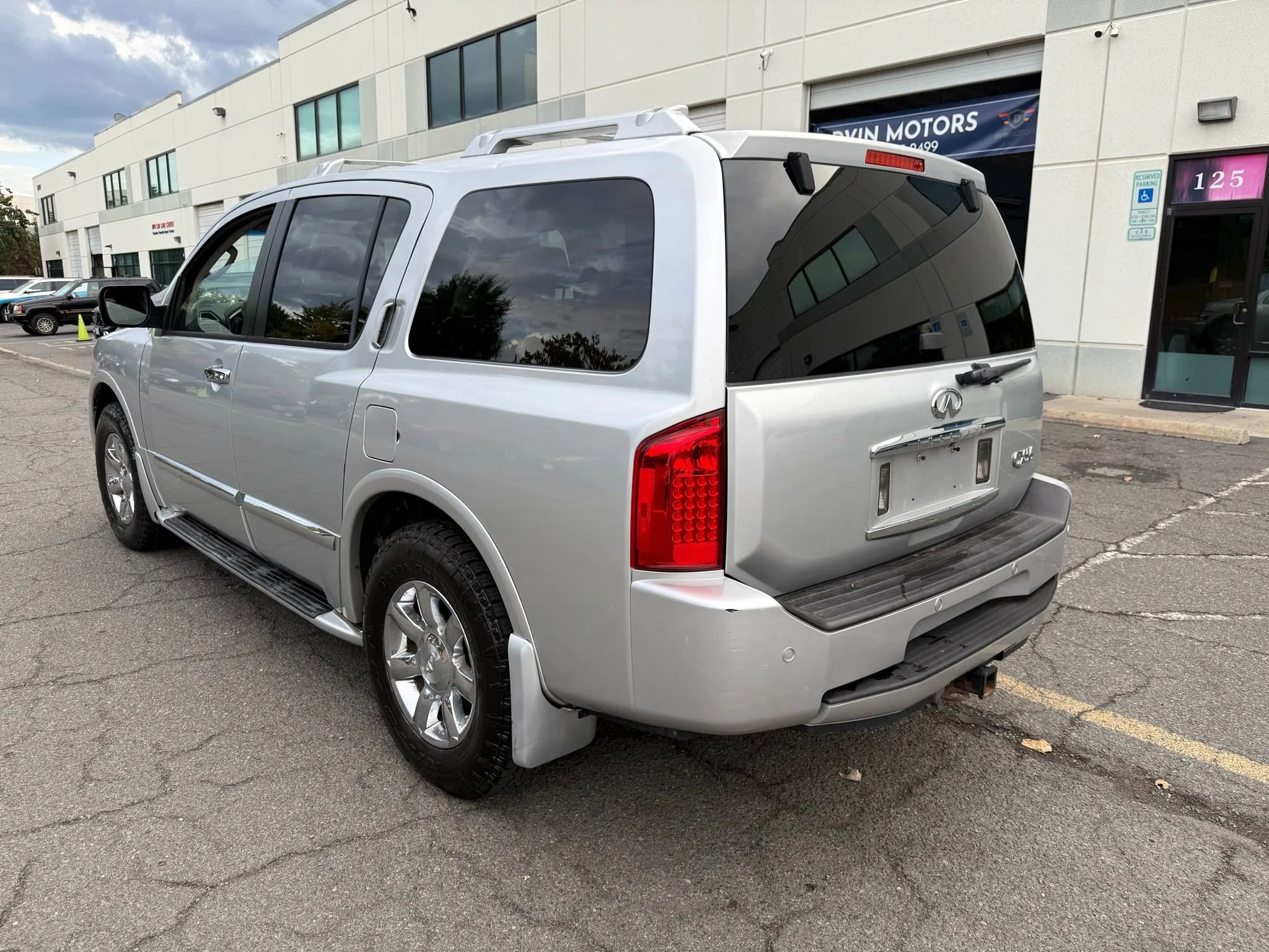 Used 2006 INFINITI QX56 4WD image 8