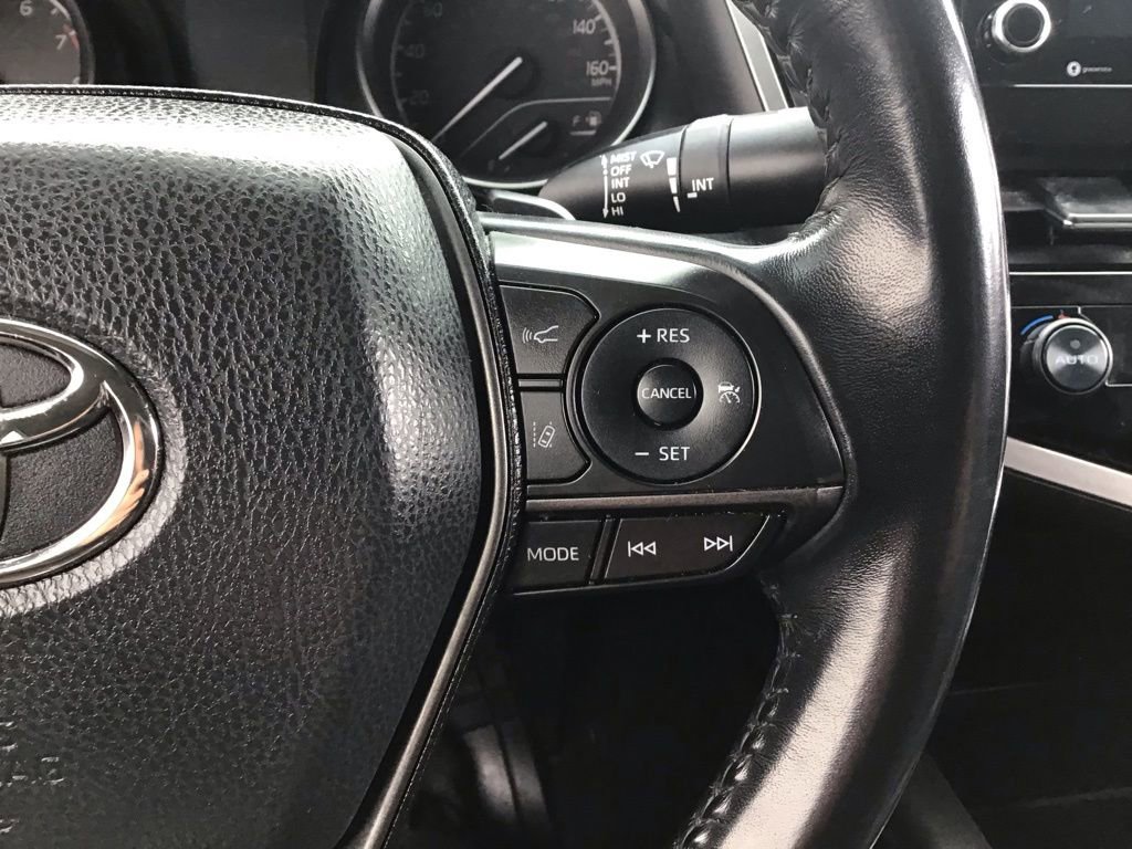 Used 2021 Toyota Camry SE image 21