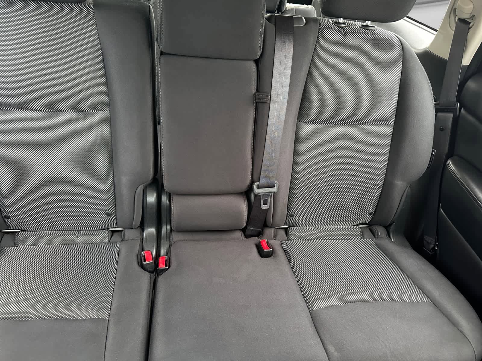 Used 2018 Nissan Pathfinder S AWD/4WD image 17