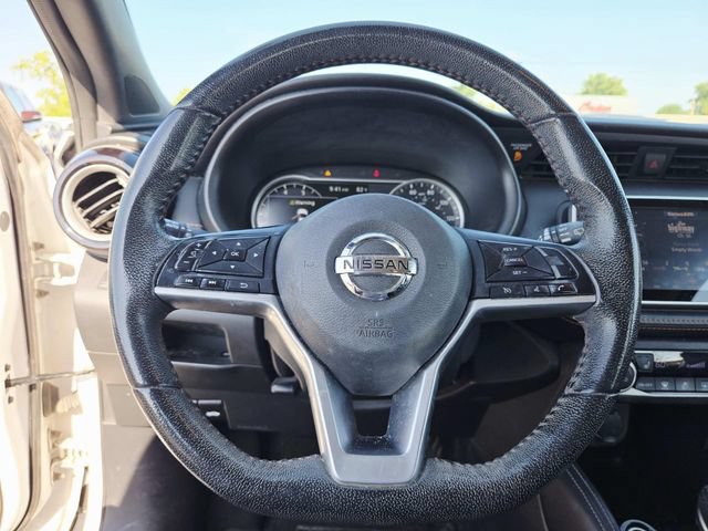 Used 2019 Nissan Kicks SR w/ SR Premium Package FWD image 11