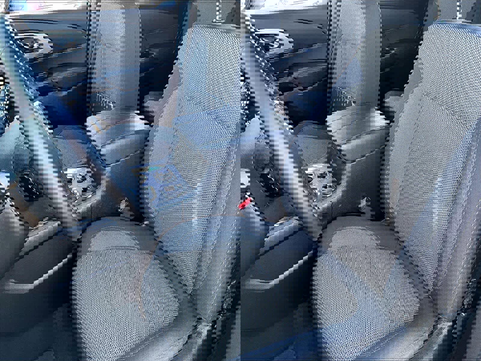 Used 2023 Chevrolet Traverse LT image 10