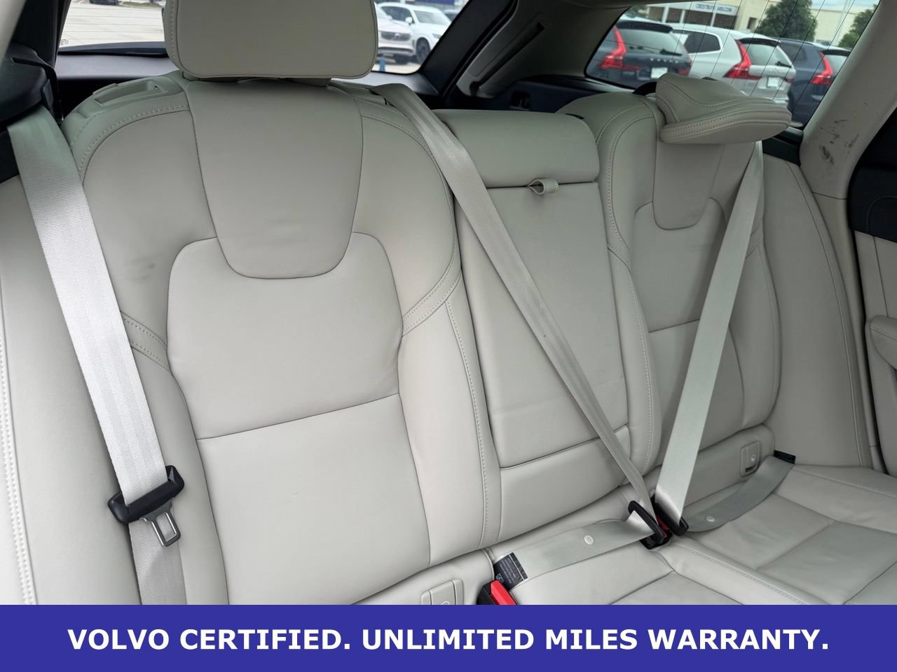 Certified 2025 Volvo V90 B6 Cross Country Ultra AWD/4WD image 32