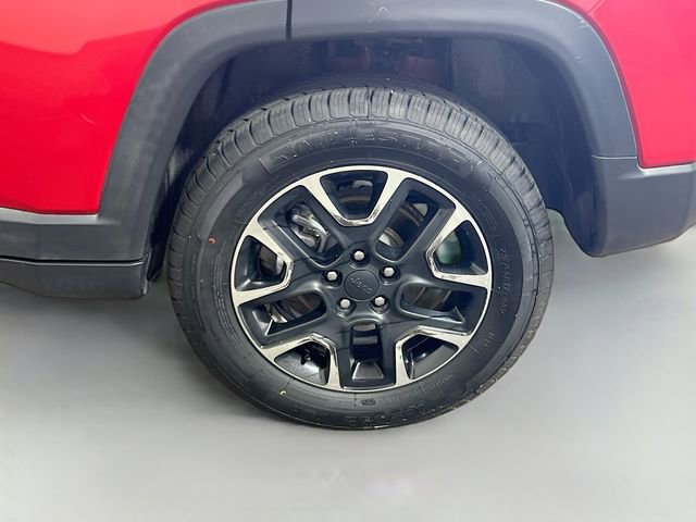 Used 2019 Jeep Compass Trailhawk AWD/4WD image 25