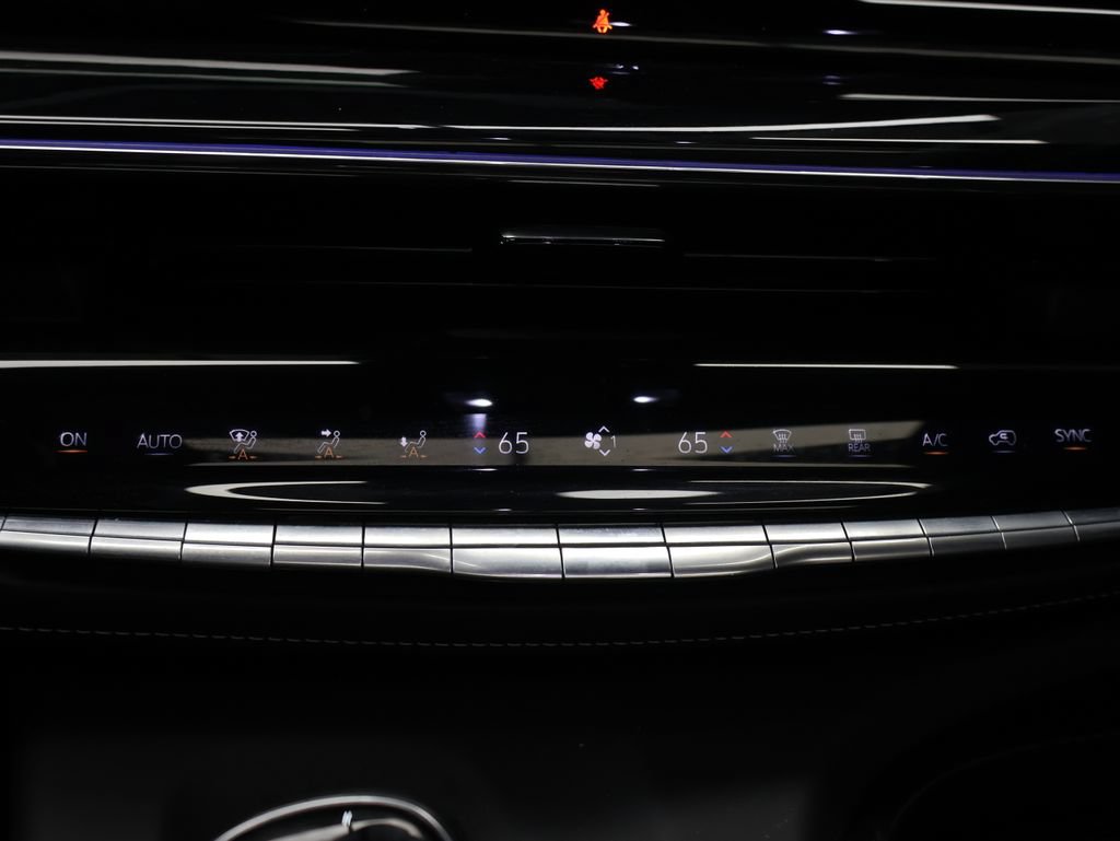 Used 2024 Cadillac Escalade V w/ LPO, ONYX Package AWD/4WD image 30