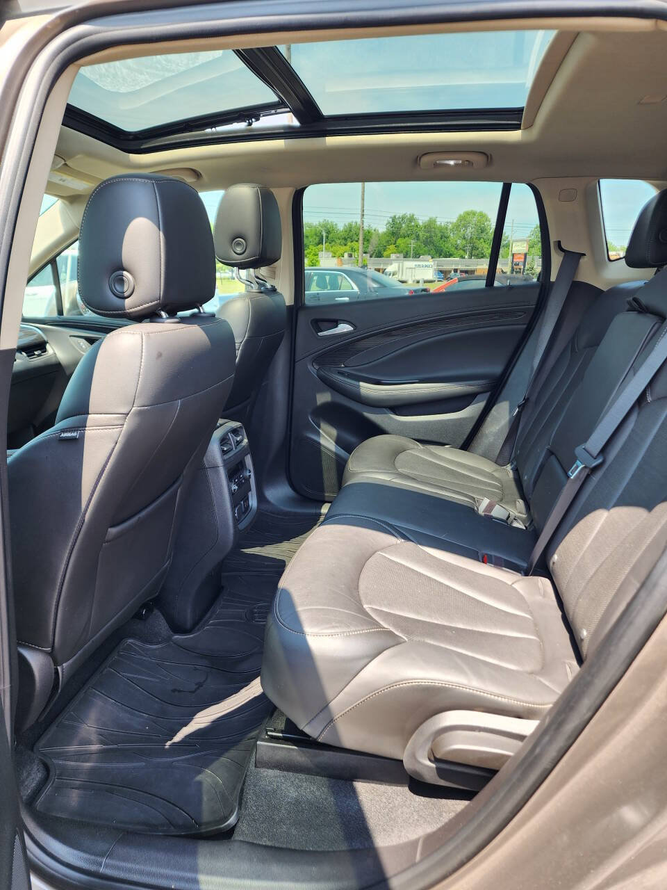 Used 2016 Buick Envision Premium AWD/4WD image 21
