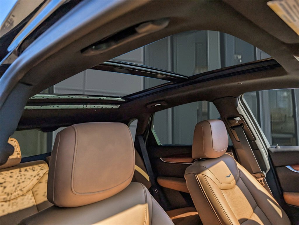 New 2025 Cadillac XT5 Premium Luxury w/ Technology Package image 10