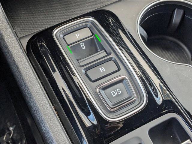 Used 2025 Honda Pilot Sport image 12