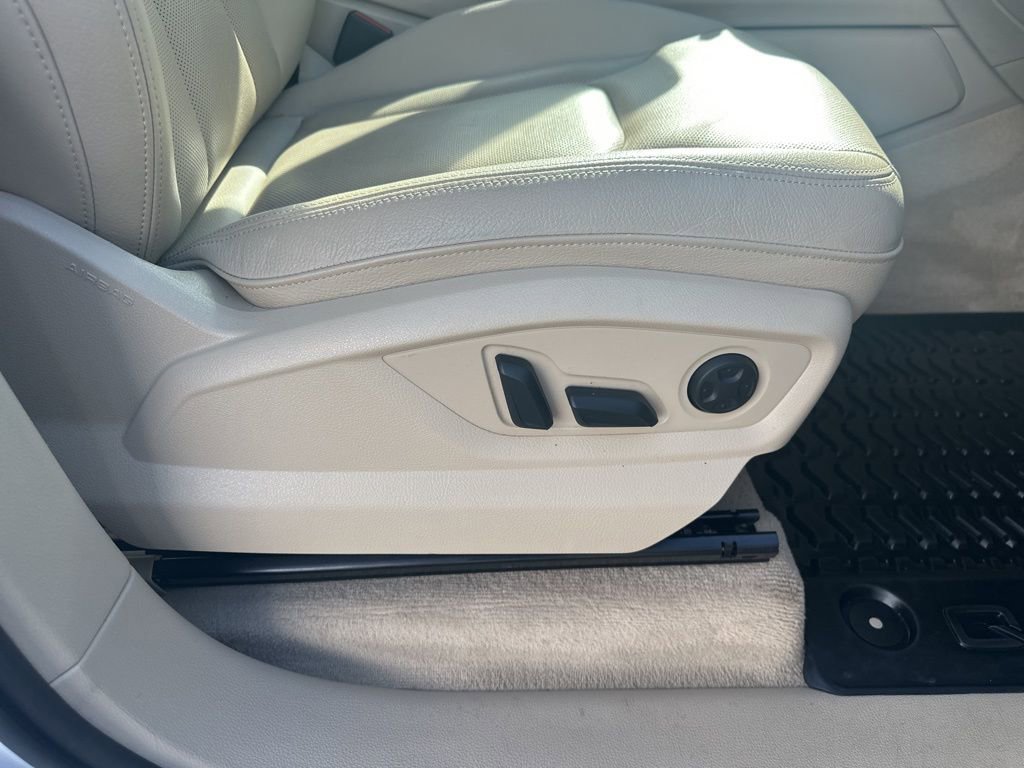Used 2018 Audi Q7 3.0T Prestige image 33