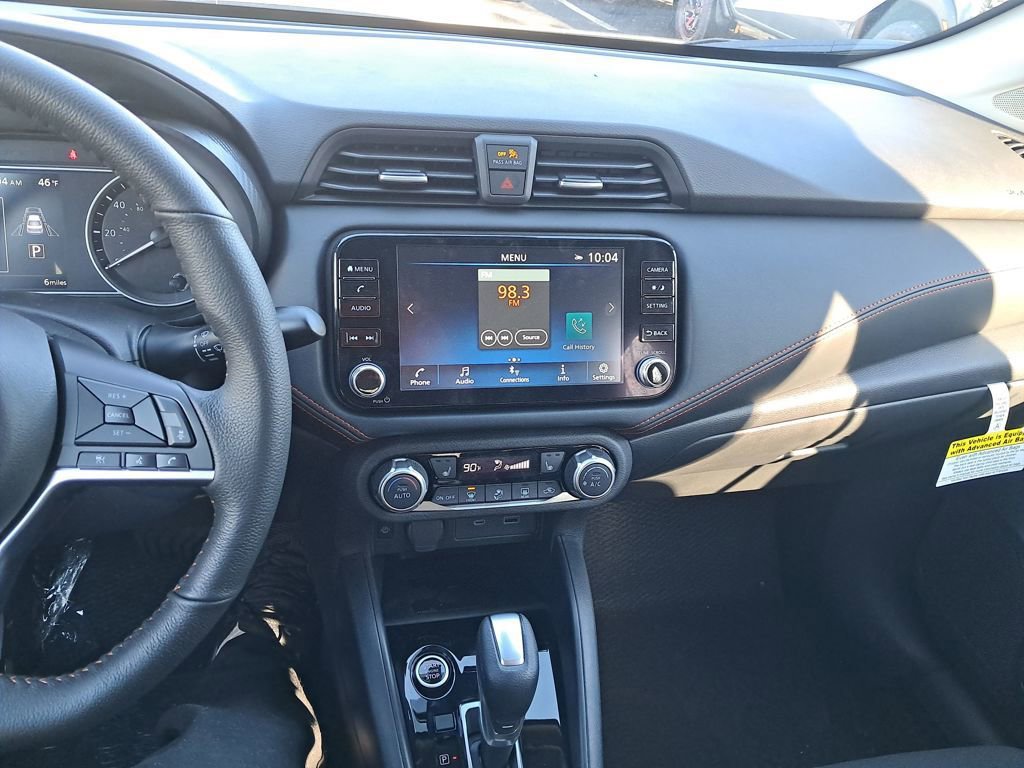 New 2025 Nissan Versa SR w/ Trunk Package image 18