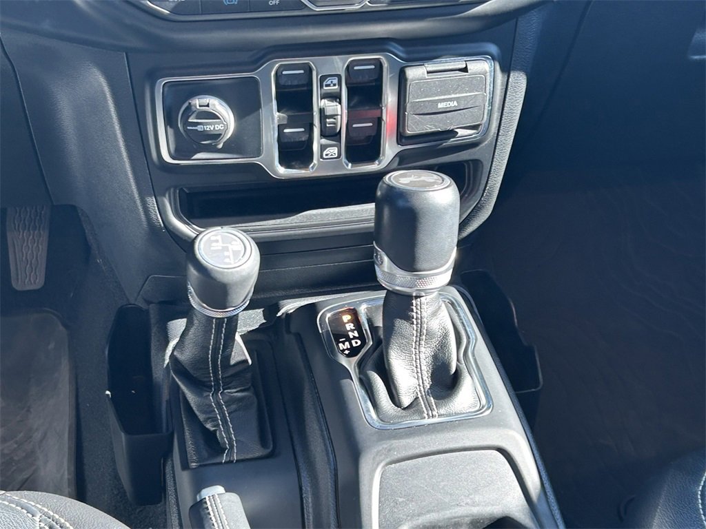 Used 2023 Jeep Wrangler Unlimited Sahara w/ Cold Weather Group image 25