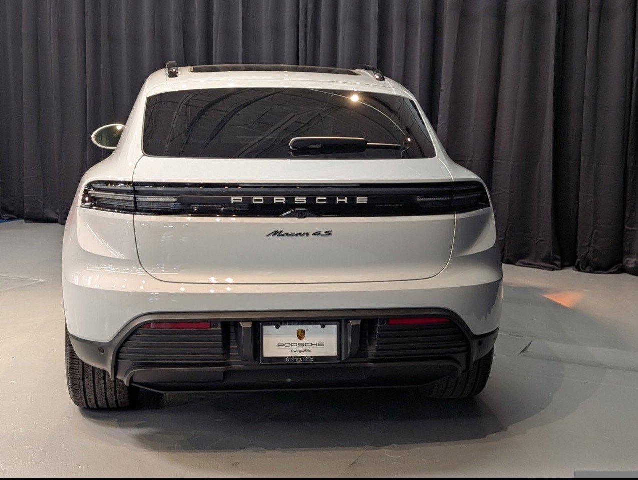 New 2025 Porsche Macan 4S Electric image 6