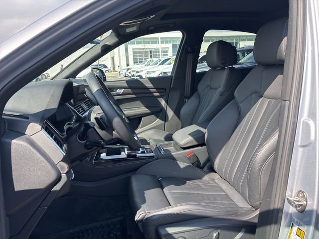 Used 2022 Audi Q5 2.0T Premium Plus w/ Premium Plus Package AWD/4WD image 15