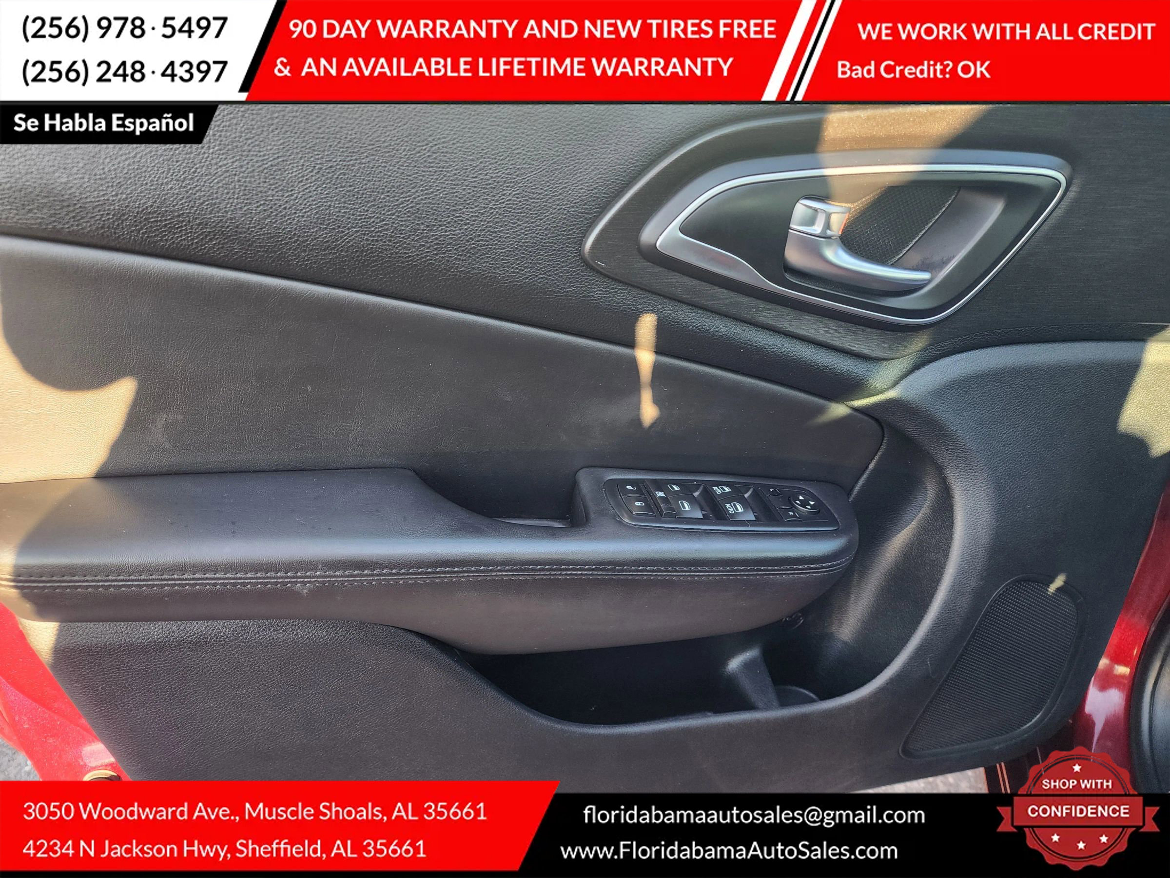 Used 2017 Chrysler 200 Limited Platinum image 8