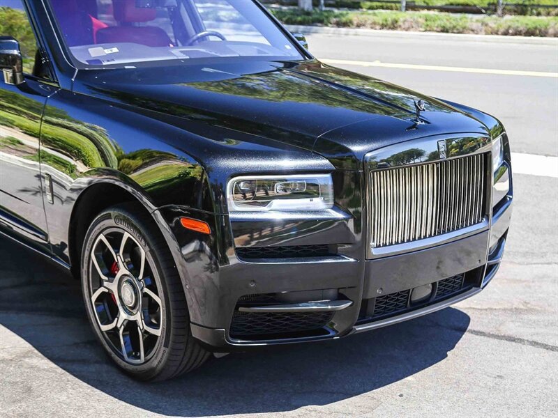 Used 2021 Rolls-Royce Cullinan Black Badge AWD/4WD image 27