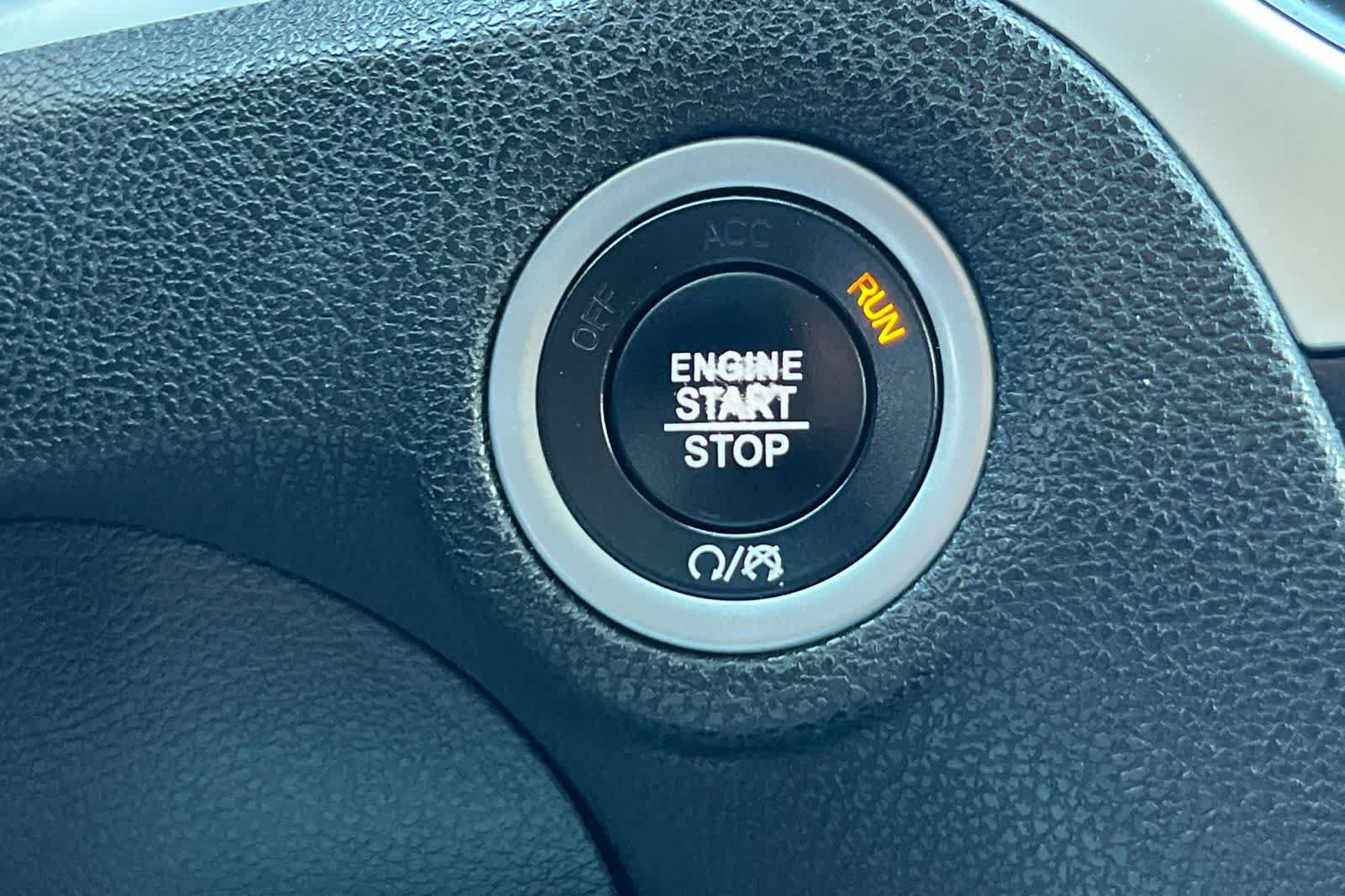 Used 2019 Chrysler 300 Limited RWD image 27