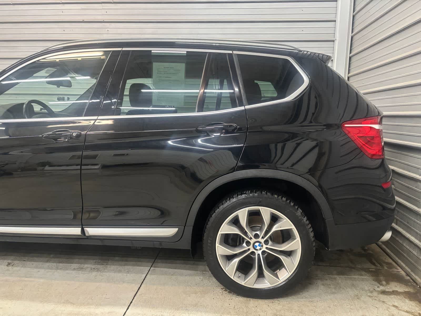 Used 2016 BMW X3 xDrive28i w/ Premium Package Enhanced AWD/4WD image 5