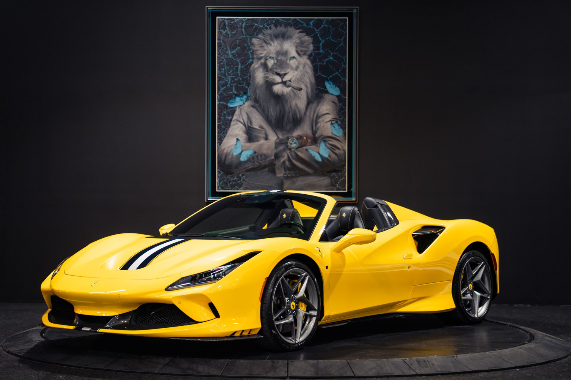 Used 2021 Ferrari F8 Tributo RWD image 1