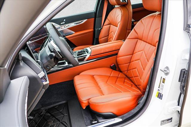 New 2026 BMW 750e xDrive w/ Executive Package AWD/4WD image 12