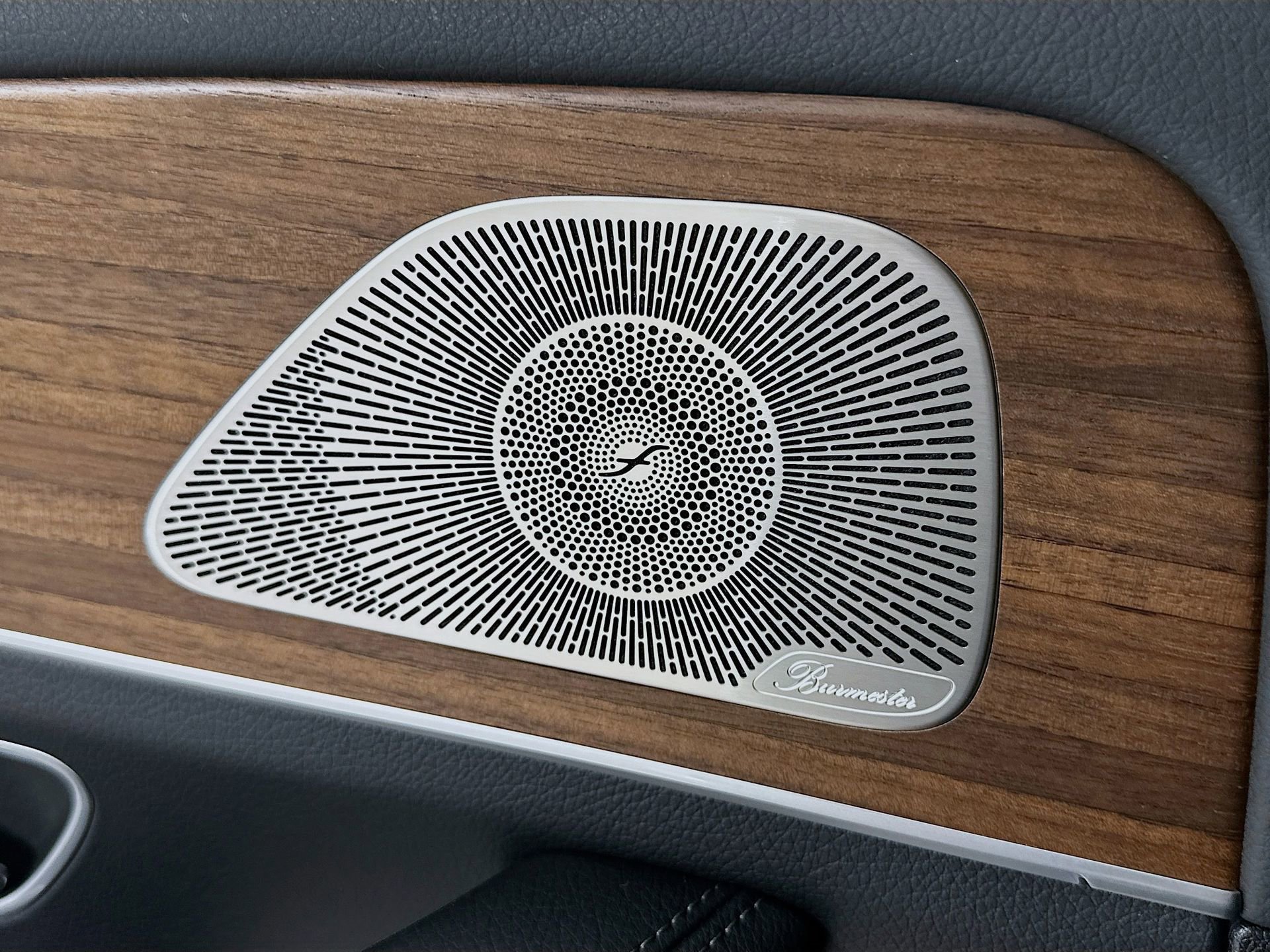 Certified 2025 Mercedes-Benz GLS 450 4MATIC image 28