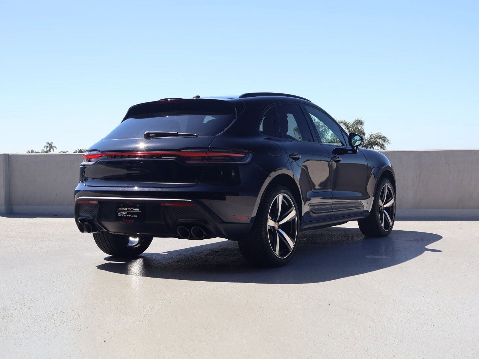 Certified 2022 Porsche Macan S image 9