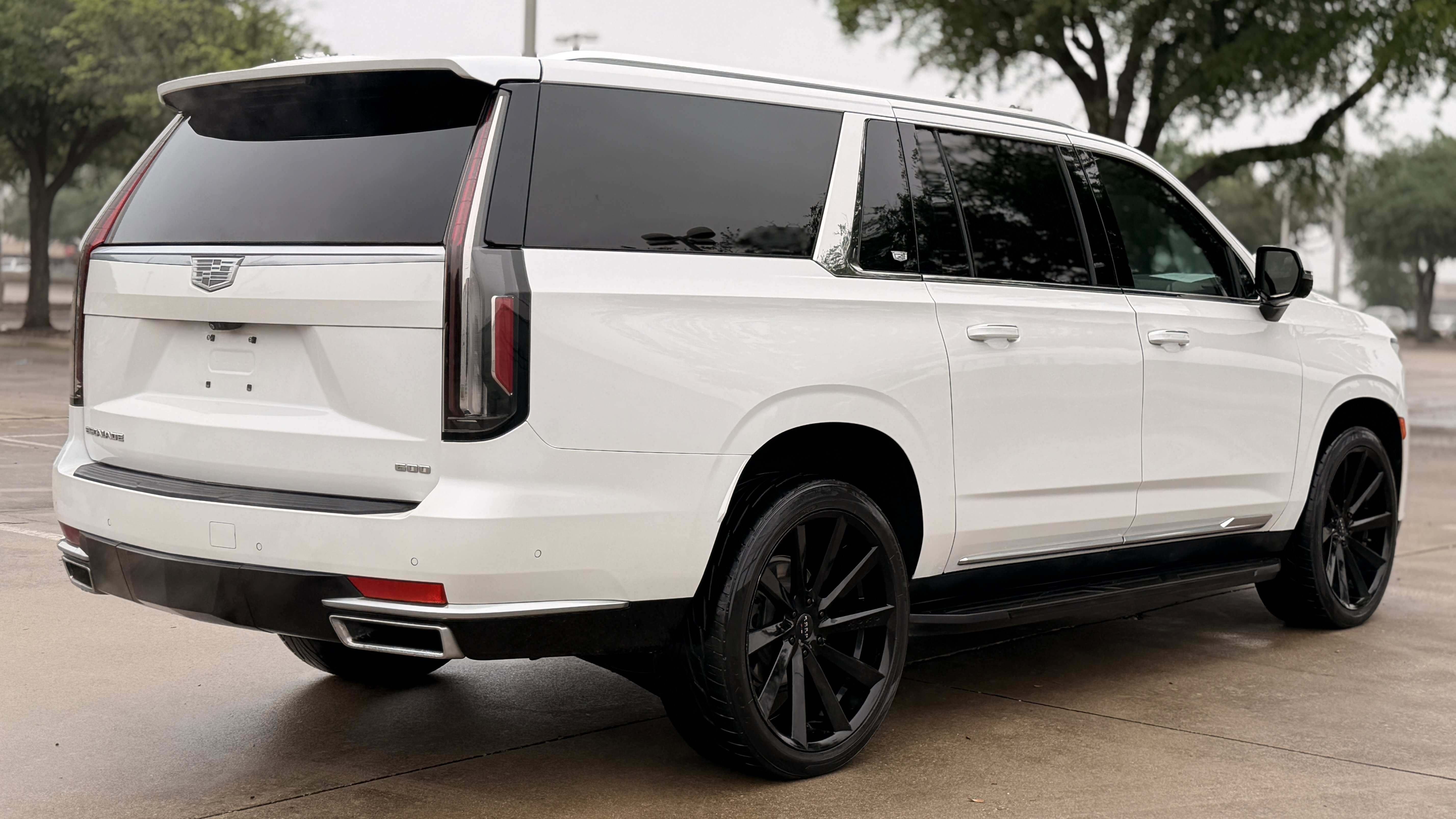 Used 2021 Cadillac Escalade ESV Premium Luxury image 7