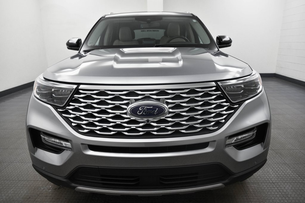 Used 2023 Ford Explorer Platinum w/ Technology Package image 2