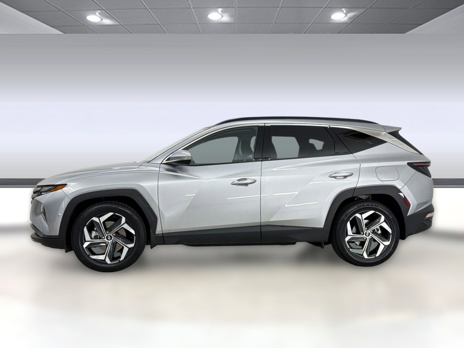 Used 2023 Hyundai Tucson Limited FWD image 2