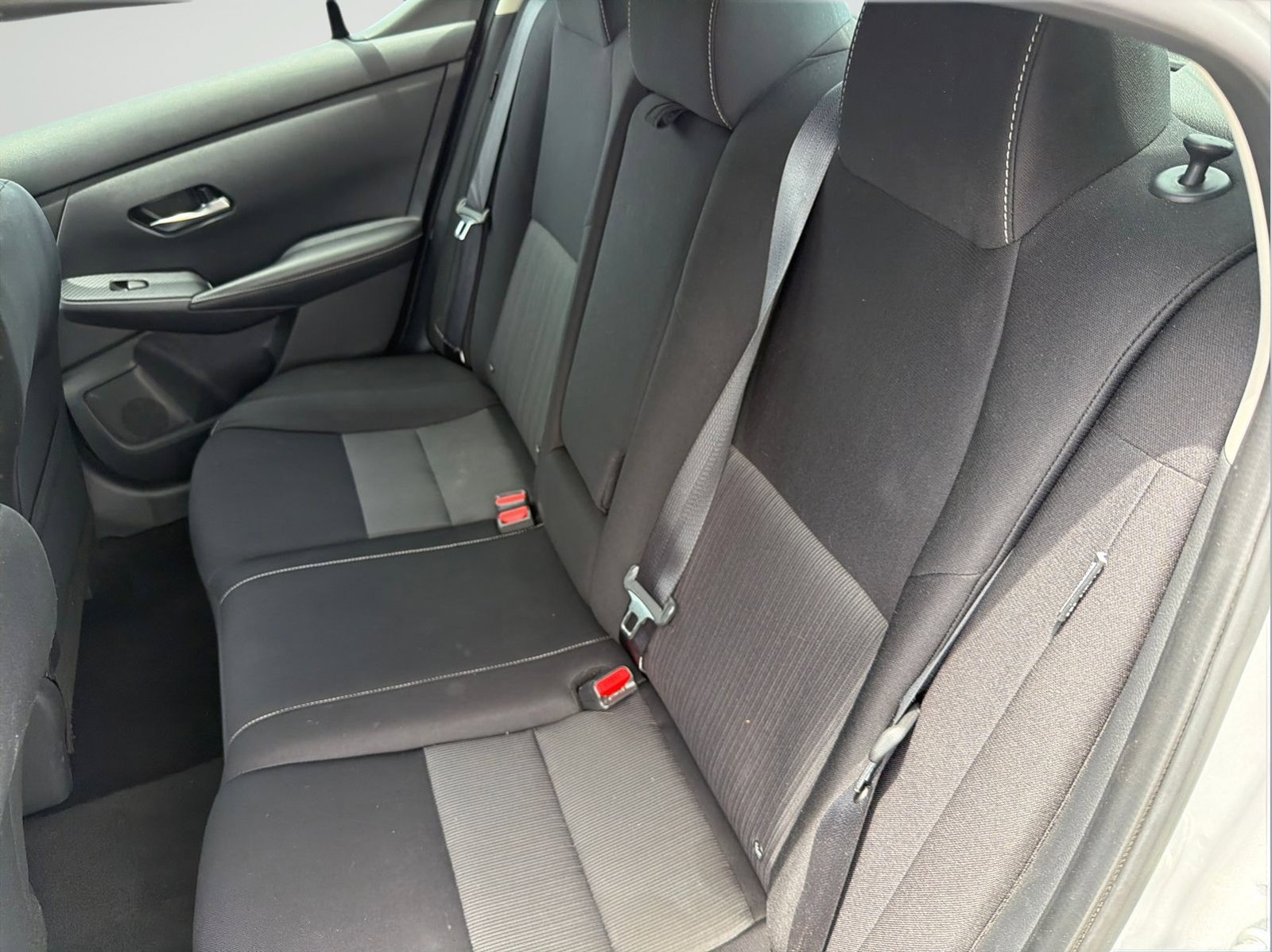 Certified 2021 Nissan Sentra SV FWD image 29
