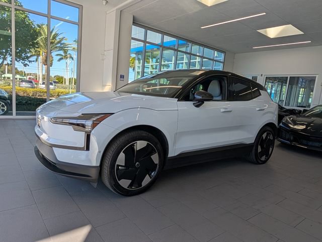 Used 2025 Volvo EX30 Ultra image 3