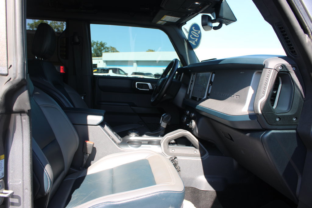 Used 2024 Ford Bronco Outer Banks AWD/4WD image 32