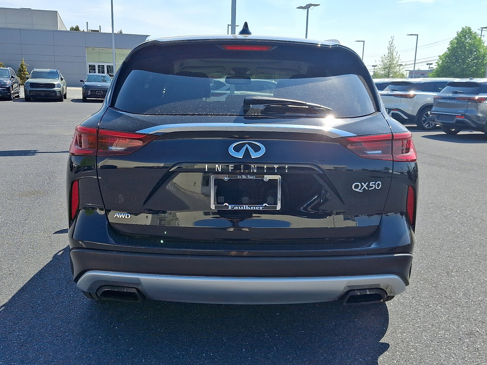 Used 2019 INFINITI QX50 Luxe w/ Navigation Package AWD/4WD image 5