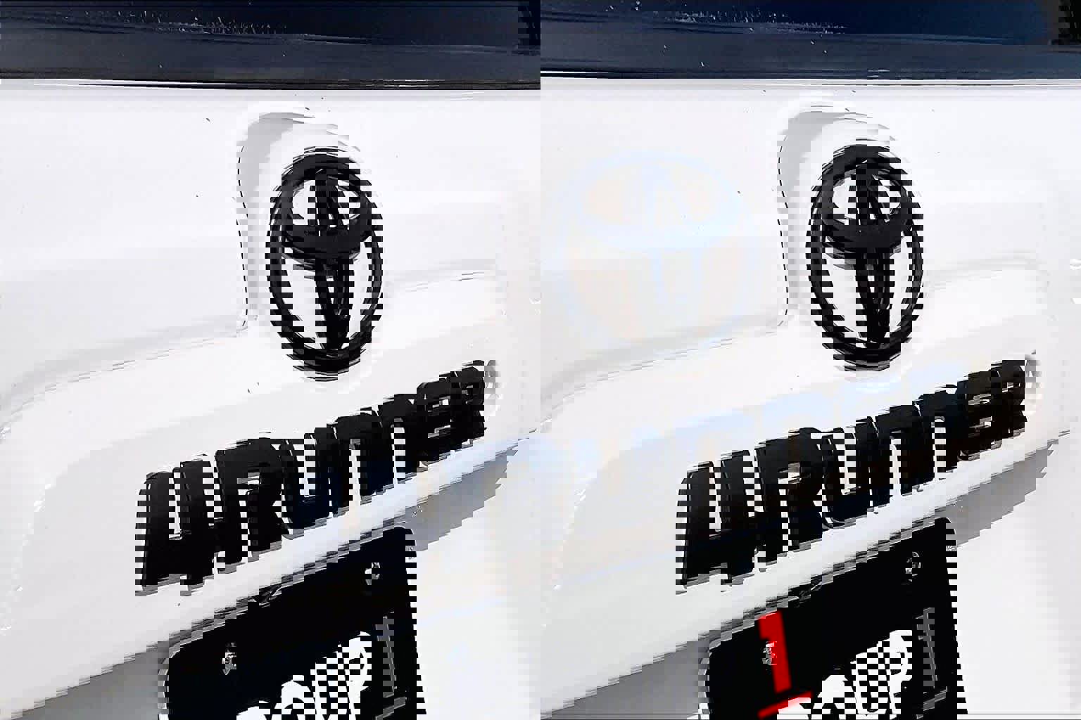 Used 2021 Toyota 4Runner SR5 image 29