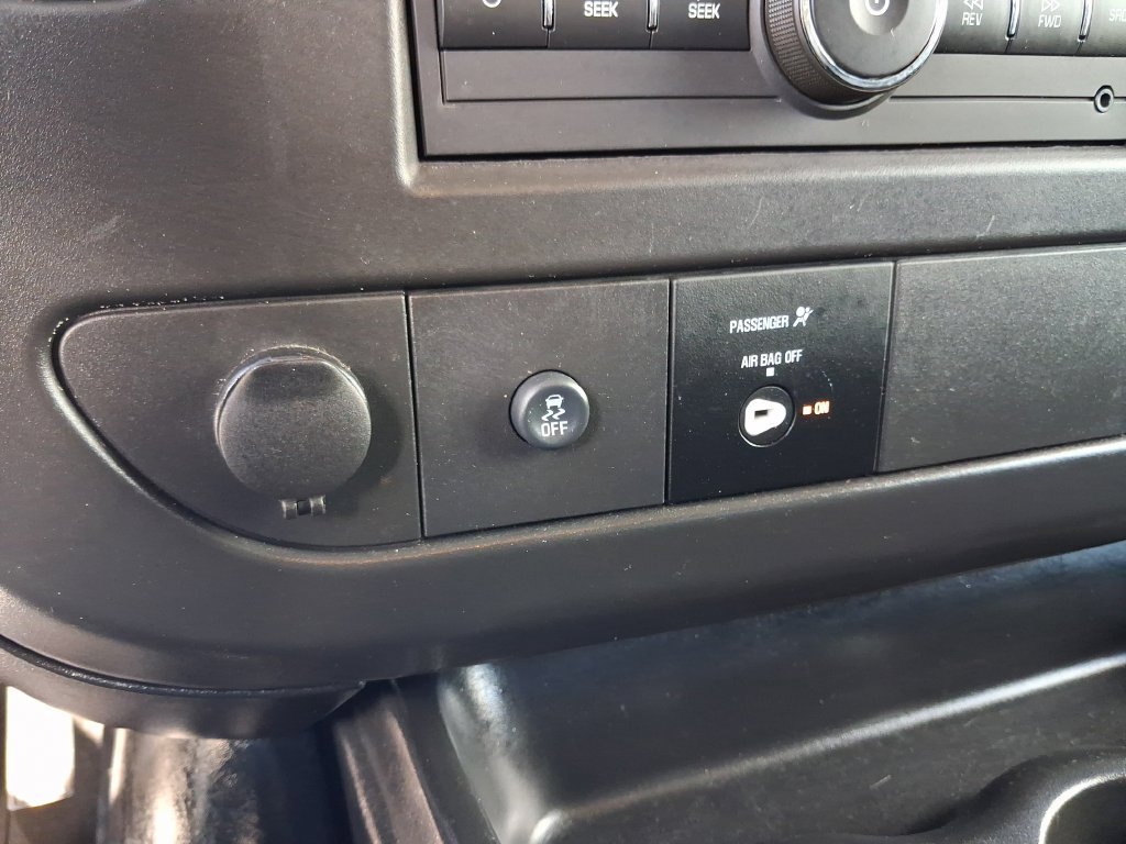 Used 2025 Chevrolet Express 2500 w/ Driver Convenience Package RWD image 21