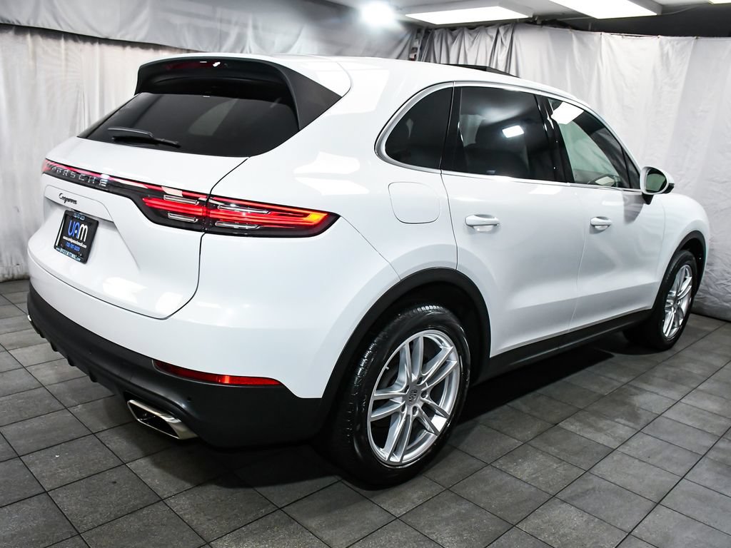 Used 2023 Porsche Cayenne AWD/4WD image 6