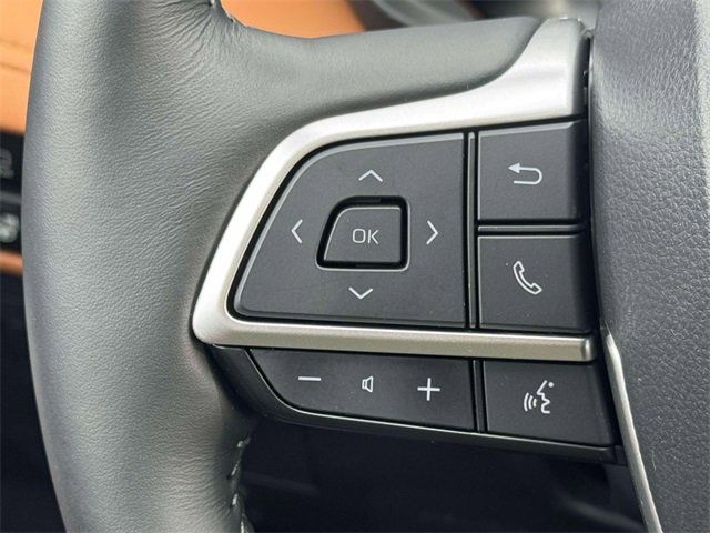 Used 2025 Toyota Highlander Platinum image 21