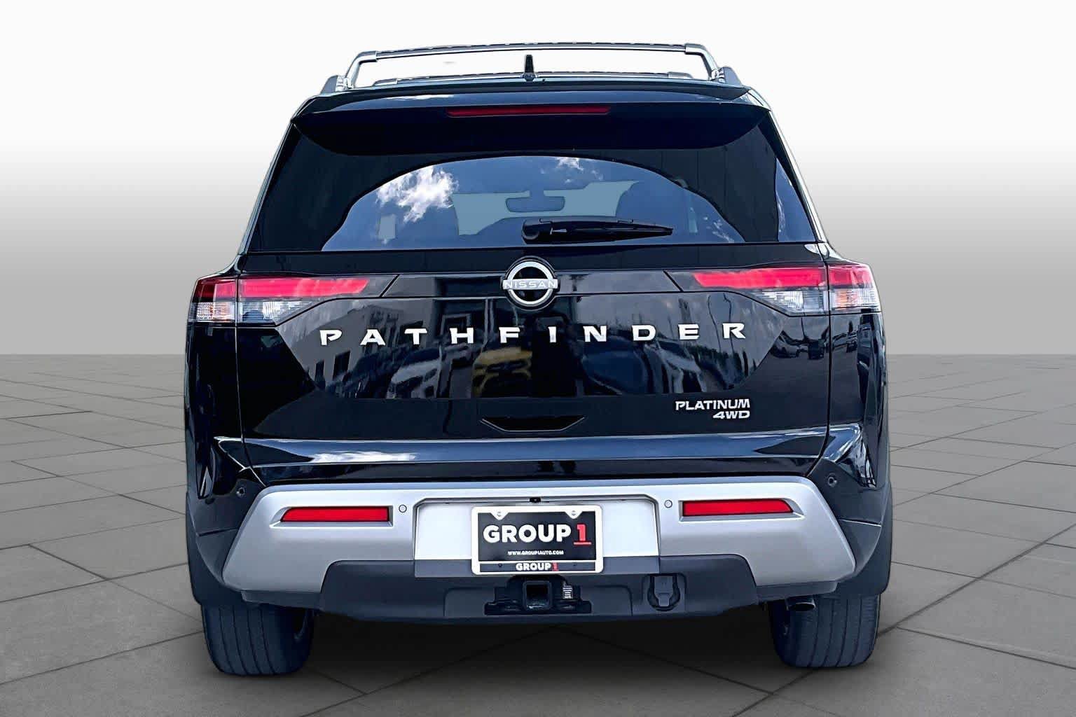 Used 2023 Nissan Pathfinder Platinum w/ Cargo Package AWD/4WD image 5