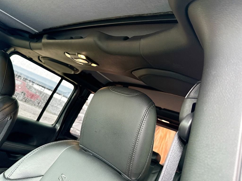 Used 2023 Jeep Wrangler Unlimited Sahara w/ Cold Weather Group image 20