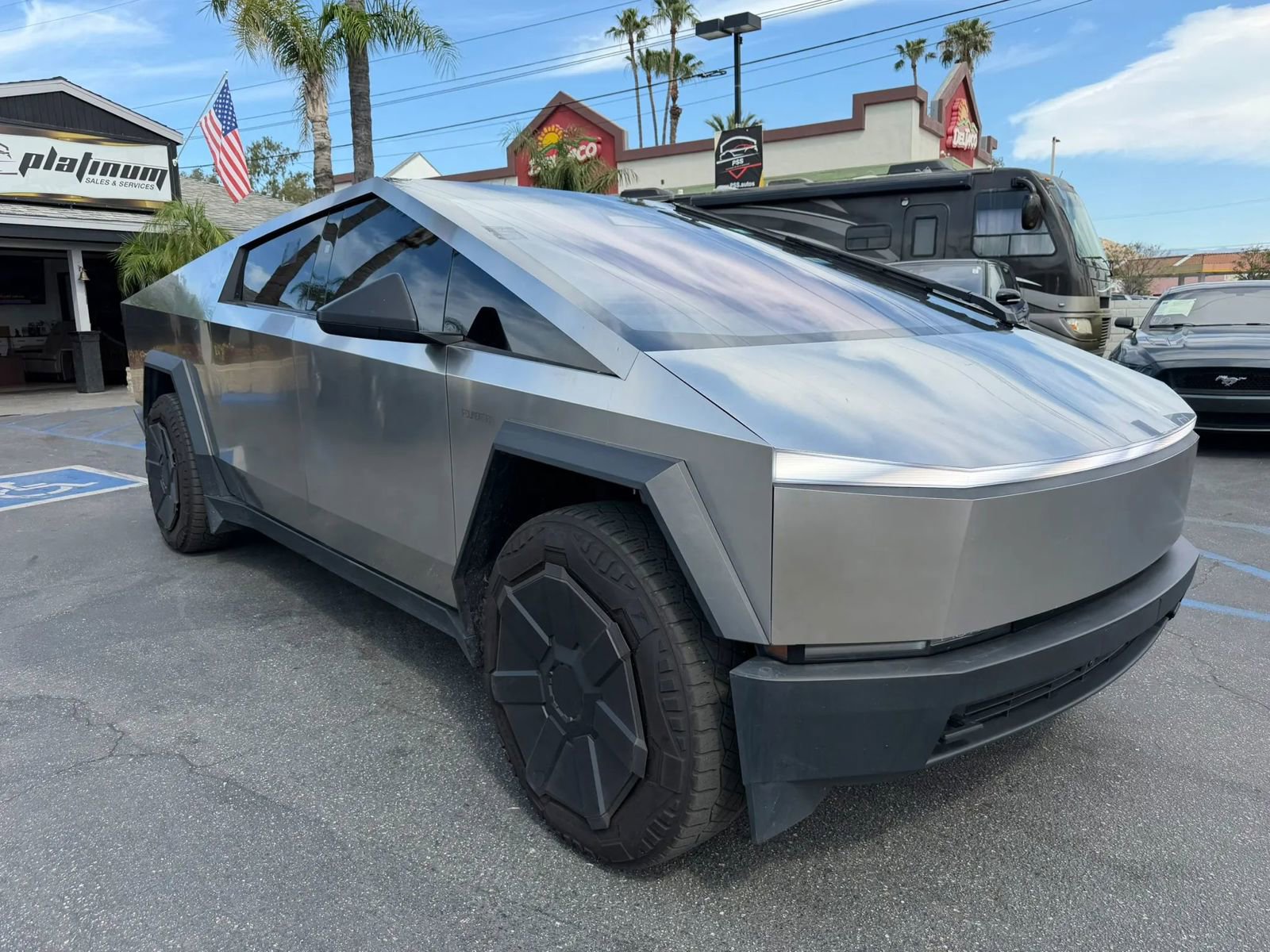 Used 2024 Tesla Cybertruck AWD Crew Cab image 1