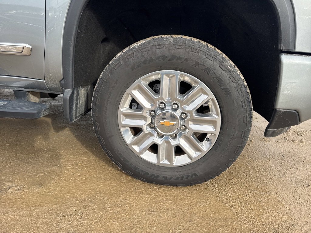 Used 2025 Chevrolet Silverado 2500 High Country w/ High Country Premium Package image 85