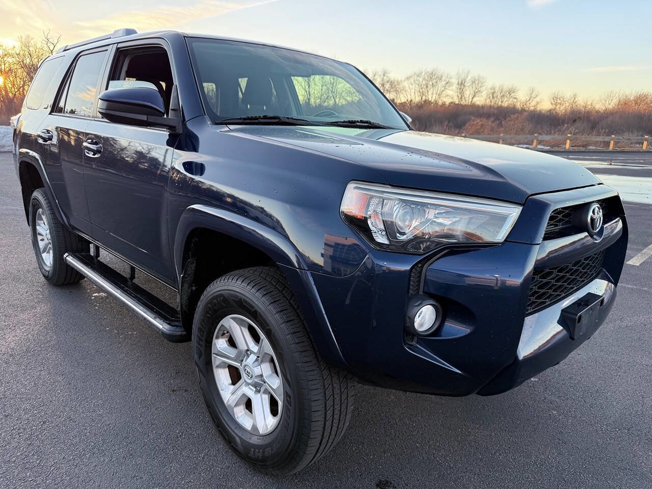 Used 2014 Toyota 4Runner SR5 image 3