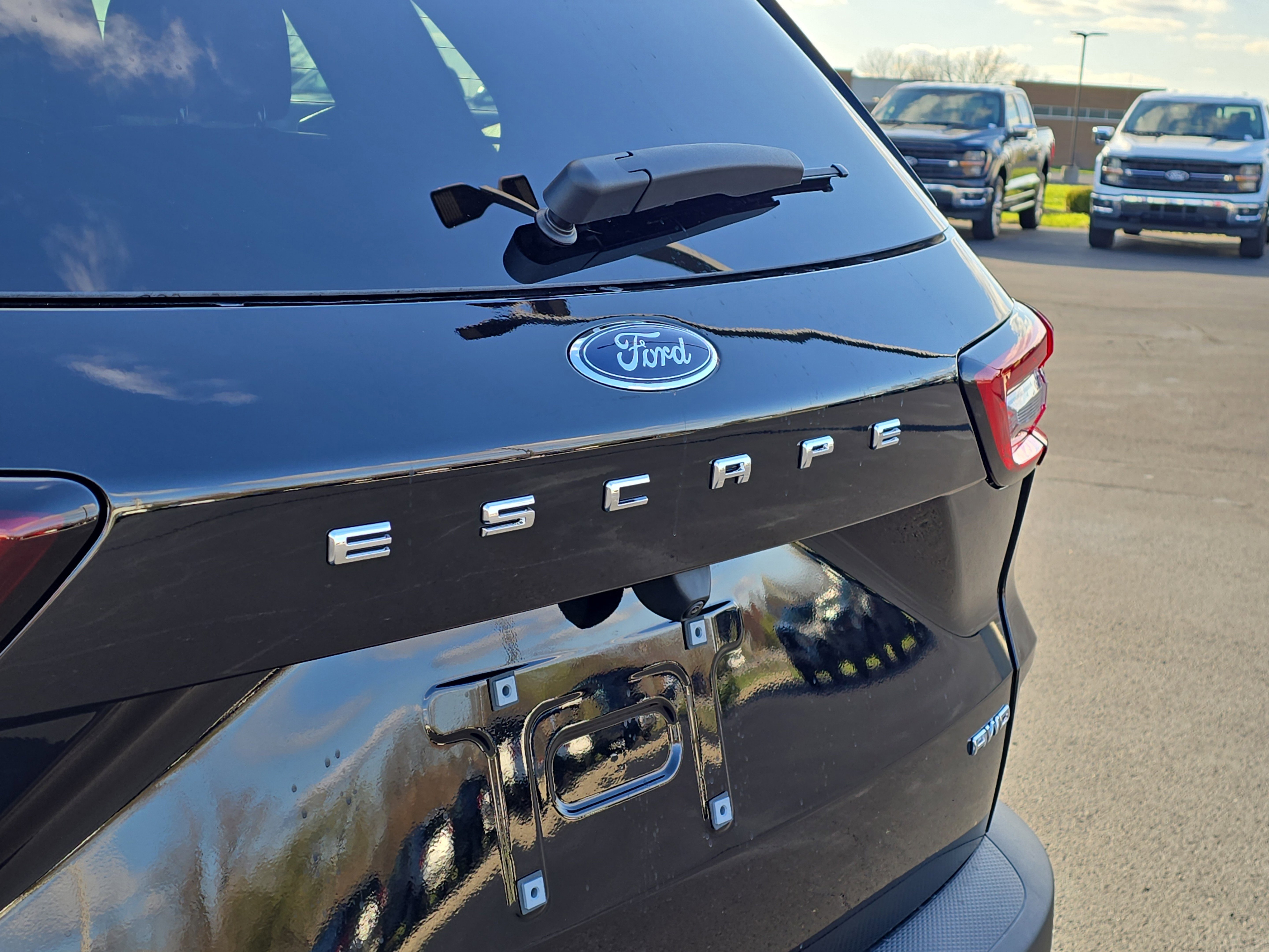 New 2025 Ford Escape ST-Line w/ Cold Weather Package image 7